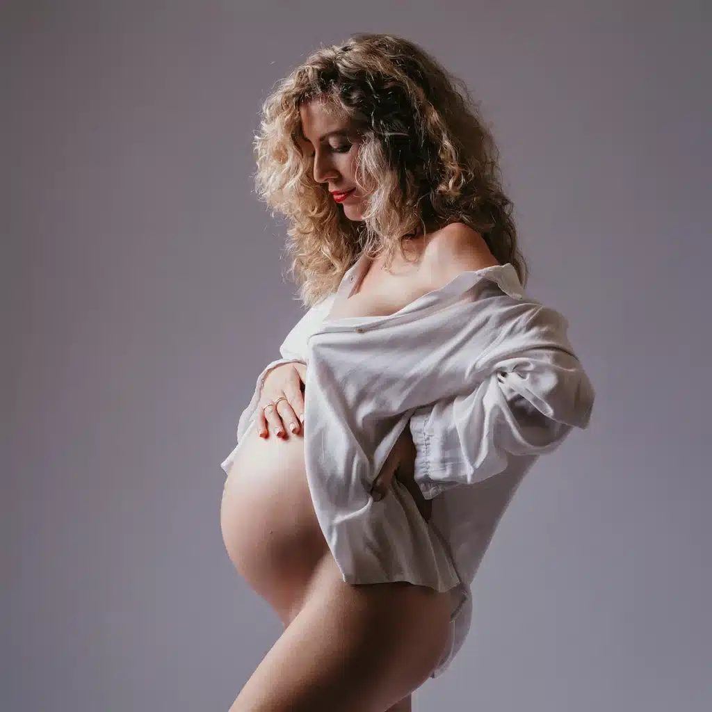 séance photo femme enceinte en studio: mode, glamour, artistique
