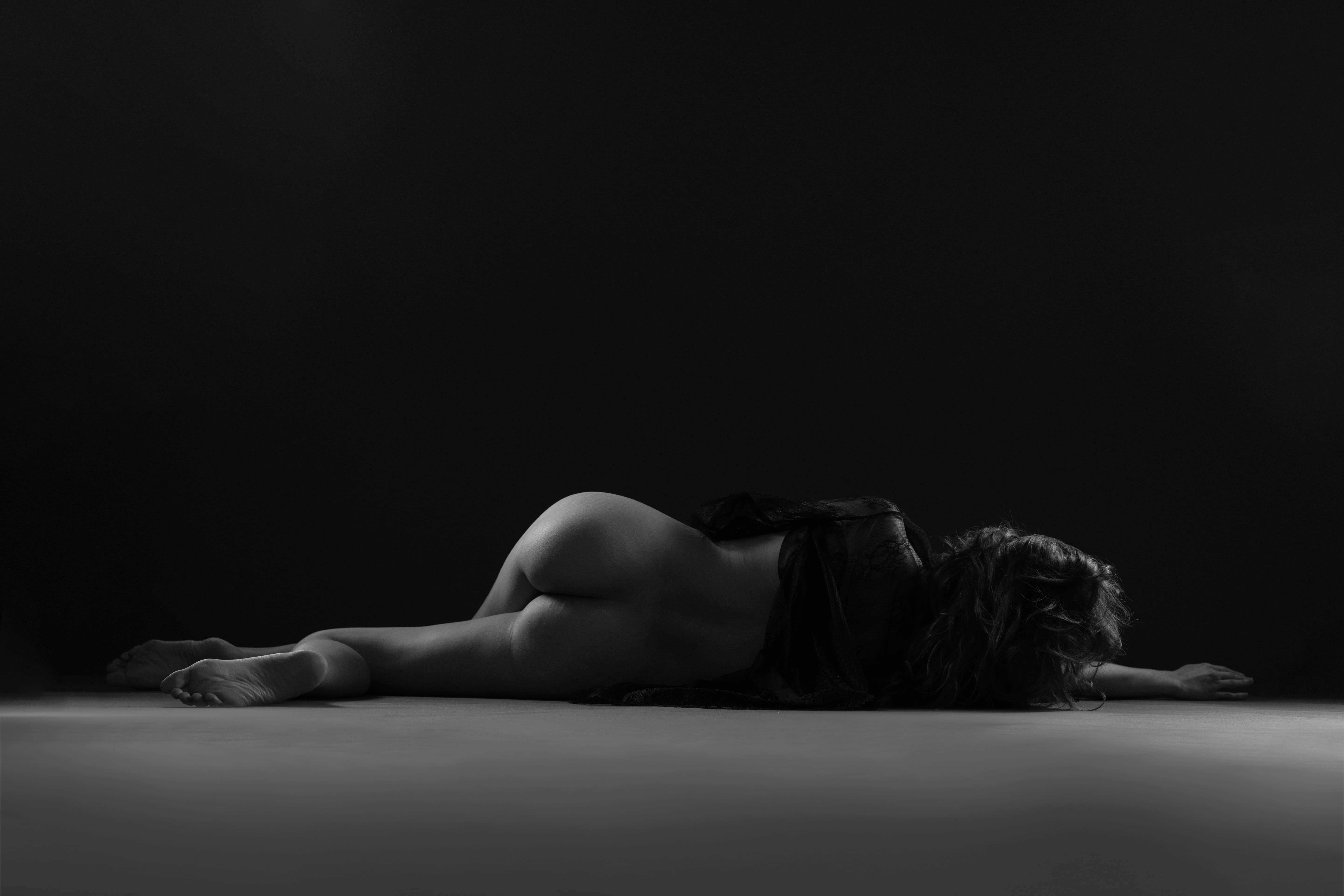 Nu artistique - boudoir d'une femme assumée — photographe Sophie Berrada, Brabant Wallon